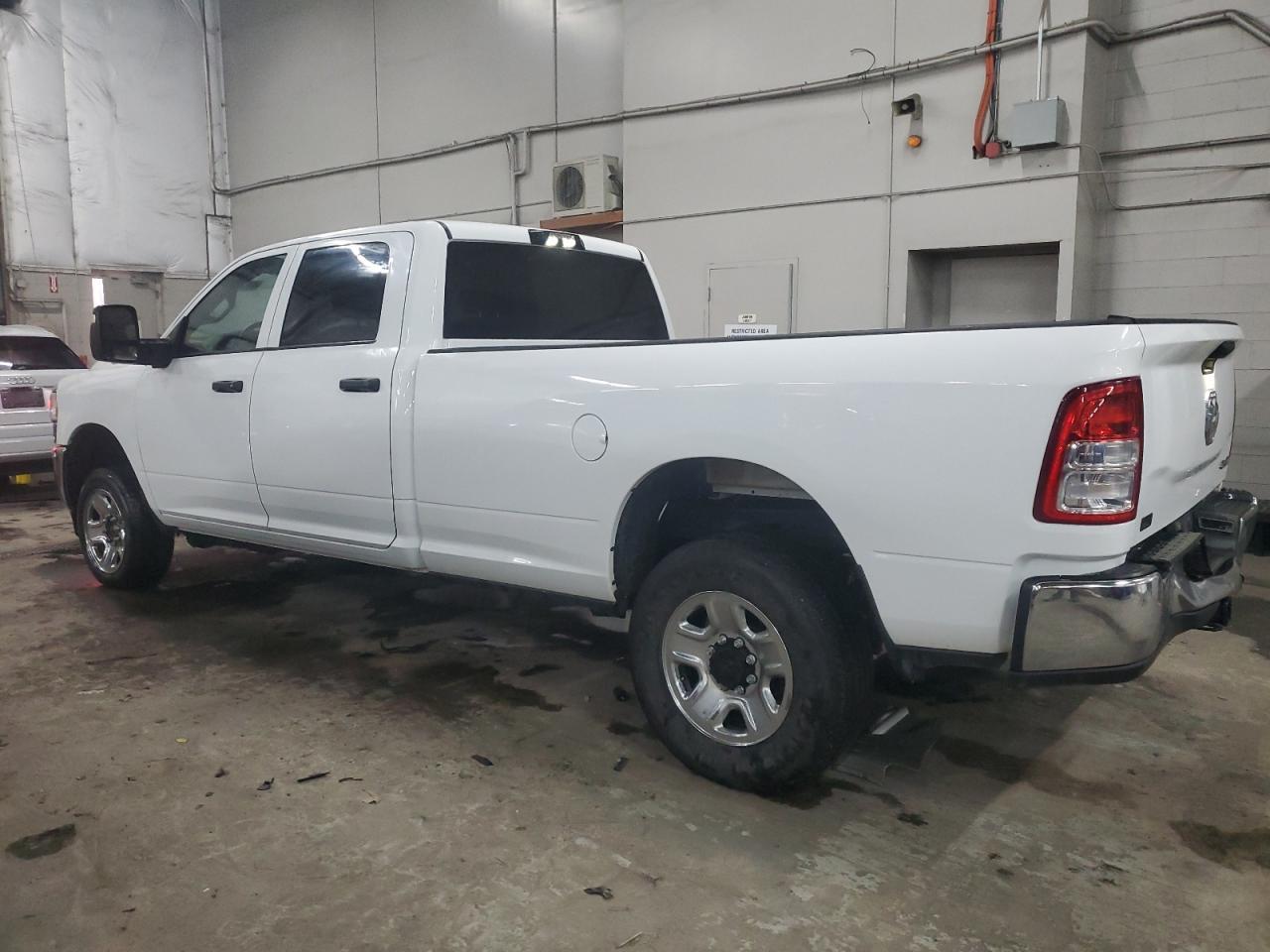 2024 Ram 2500 Tradesman - Фото 2