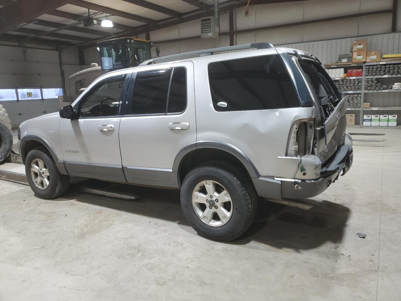 2004 Ford Explorer Xlt - Фото 2