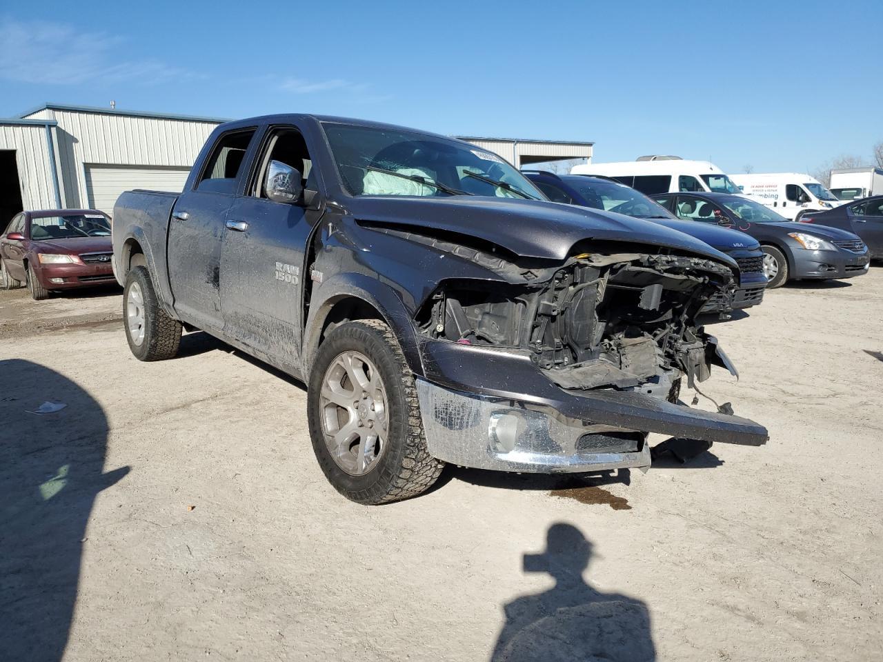 2017 Ram 1500 Laramie - Image 4