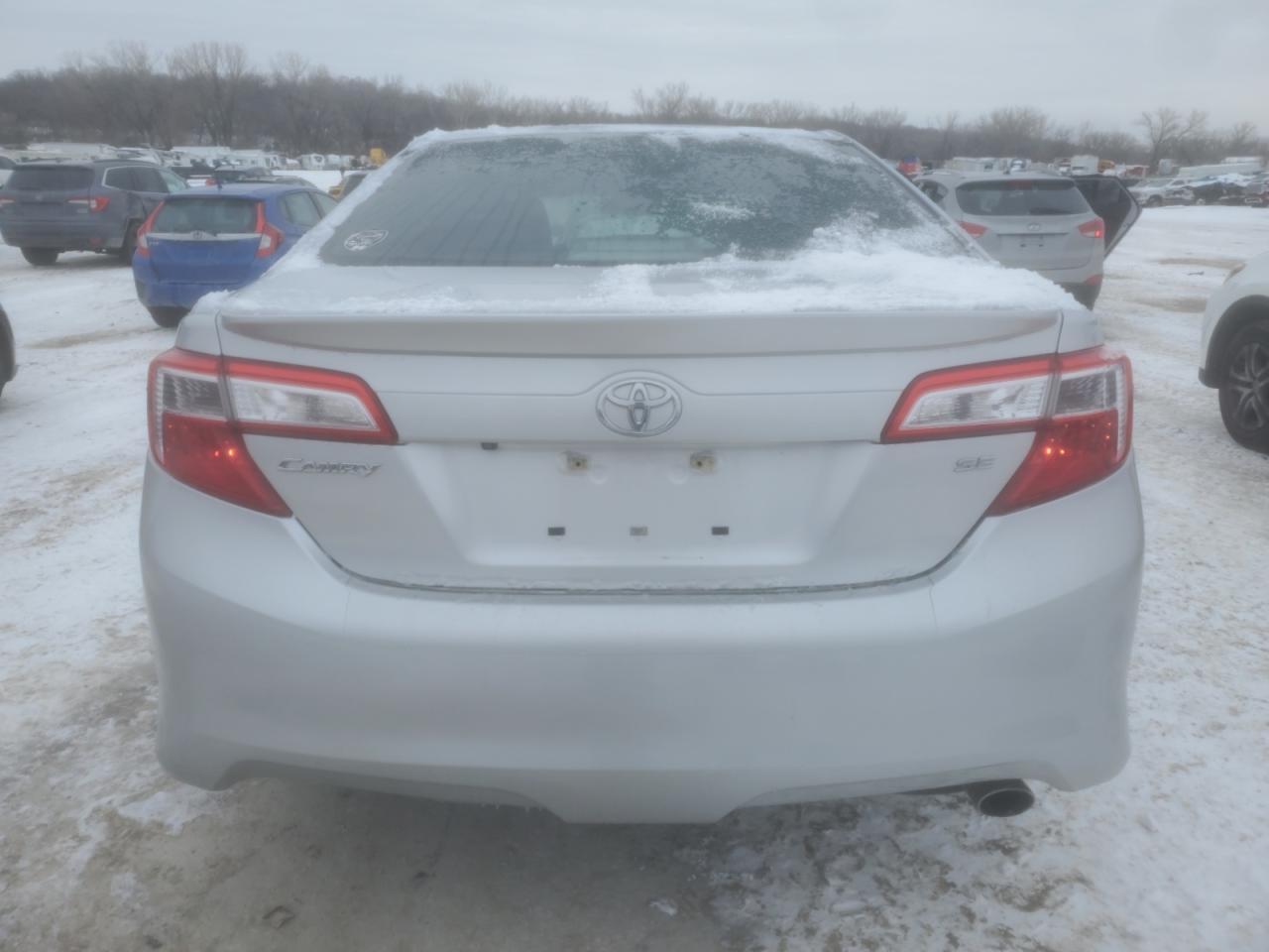 2014 Toyota Camry L - Image 6