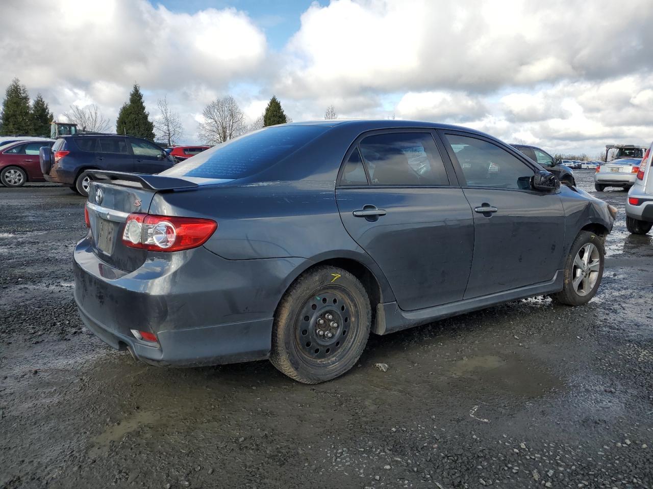2013 Toyota Corolla Base - Image 3