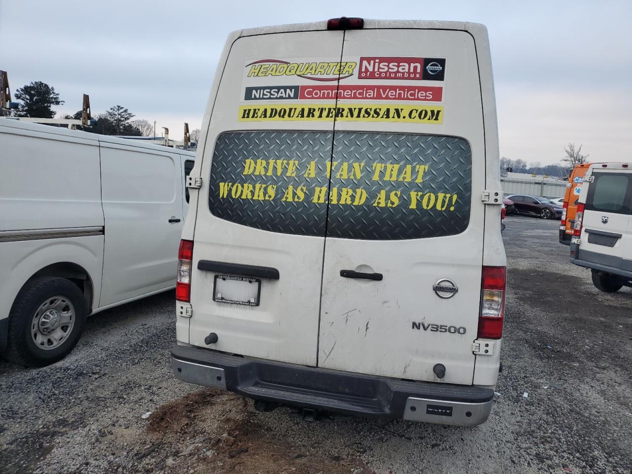 2017 Nissan Nv 2500 S - Фото 6