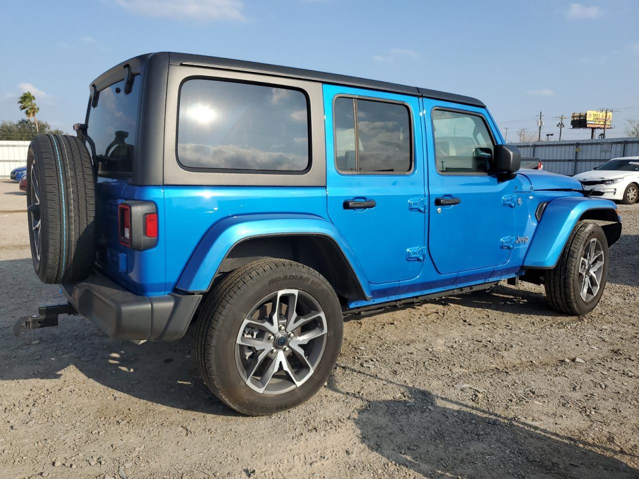 2024 Jeep Wrangler 4Xe - Image 3