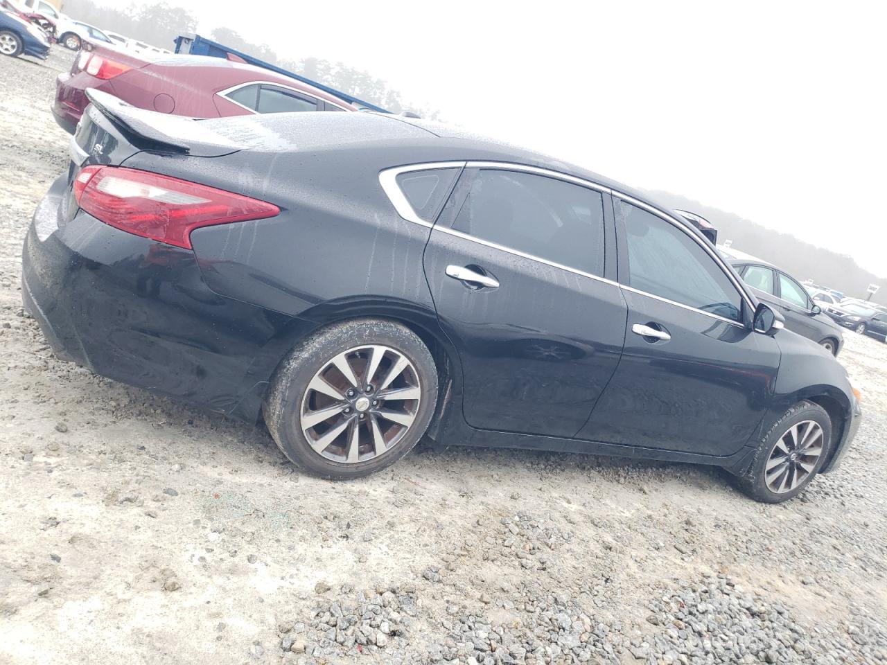 2016 Nissan Altima 2.5 - Фото 3