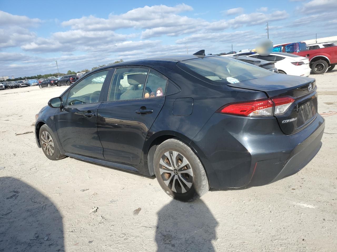 2022 Toyota Corolla Le - Фото 2