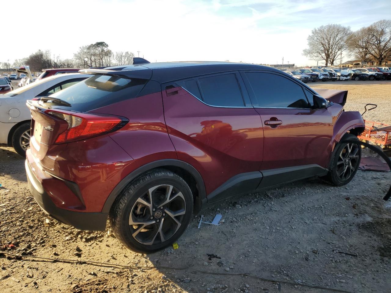 2019 Toyota C-Hr Xle - Image 3