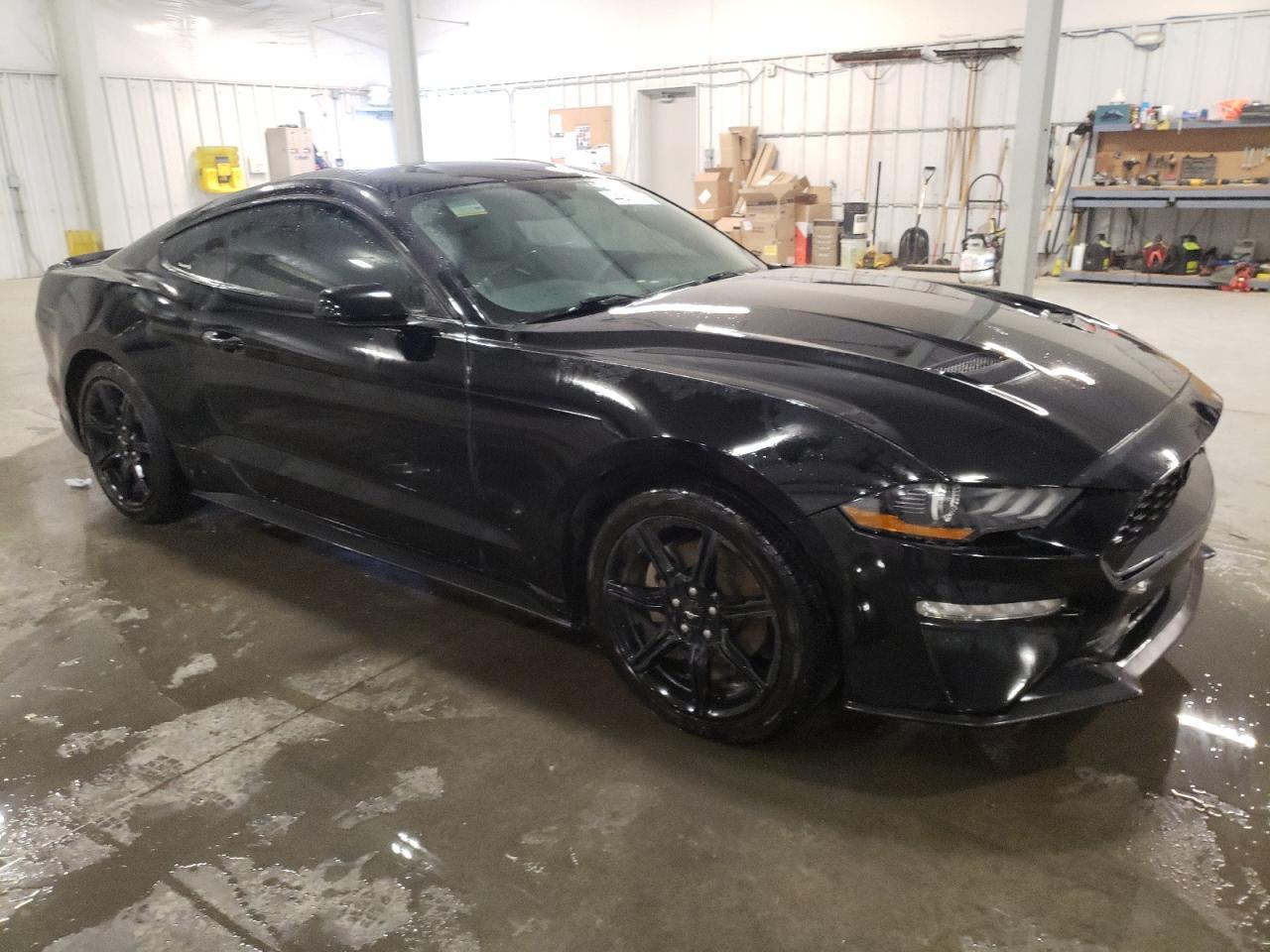 2019 Ford Mustang - Image 4