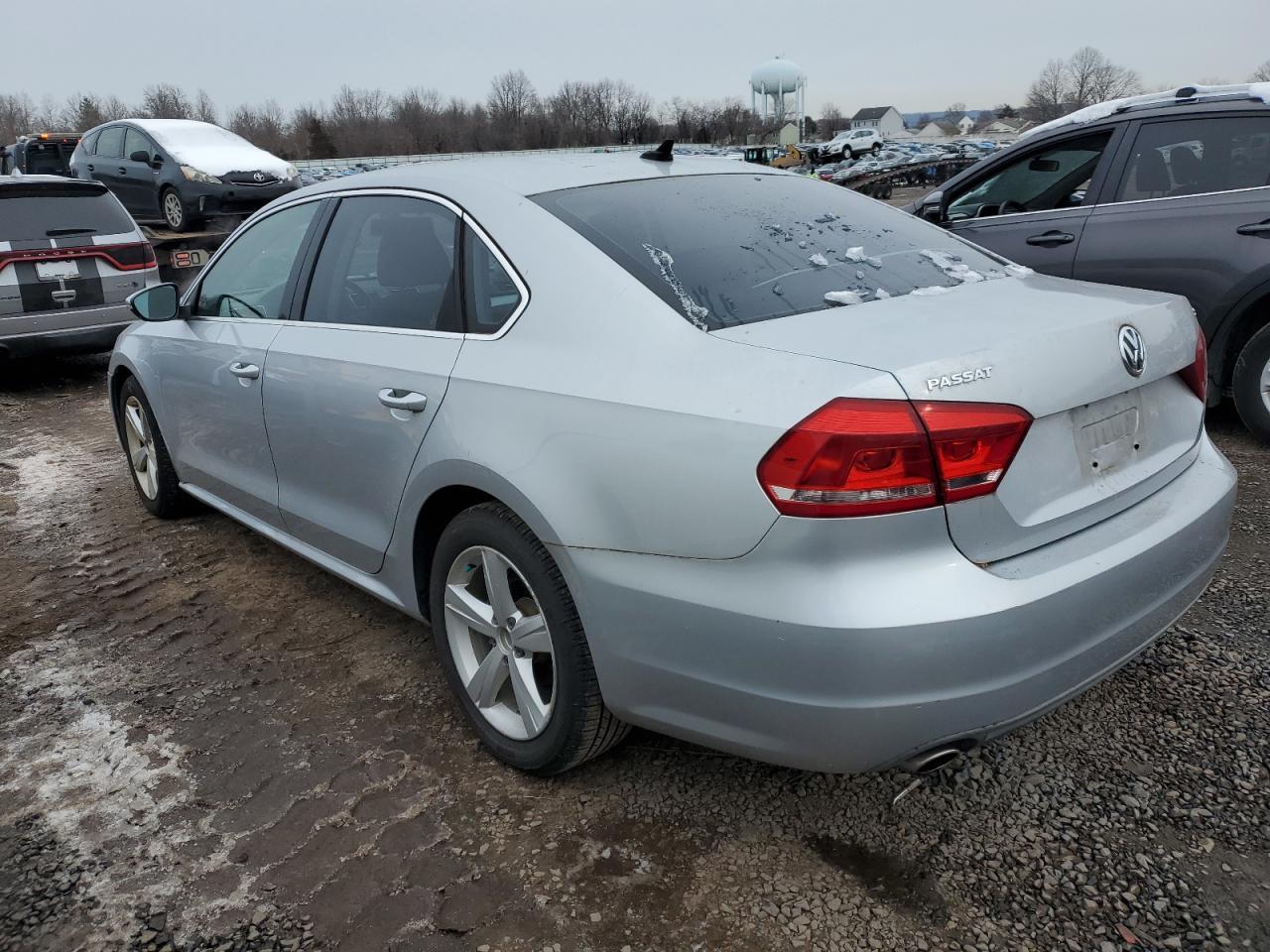 2012 Volkswagen Passat Se - Фото 2