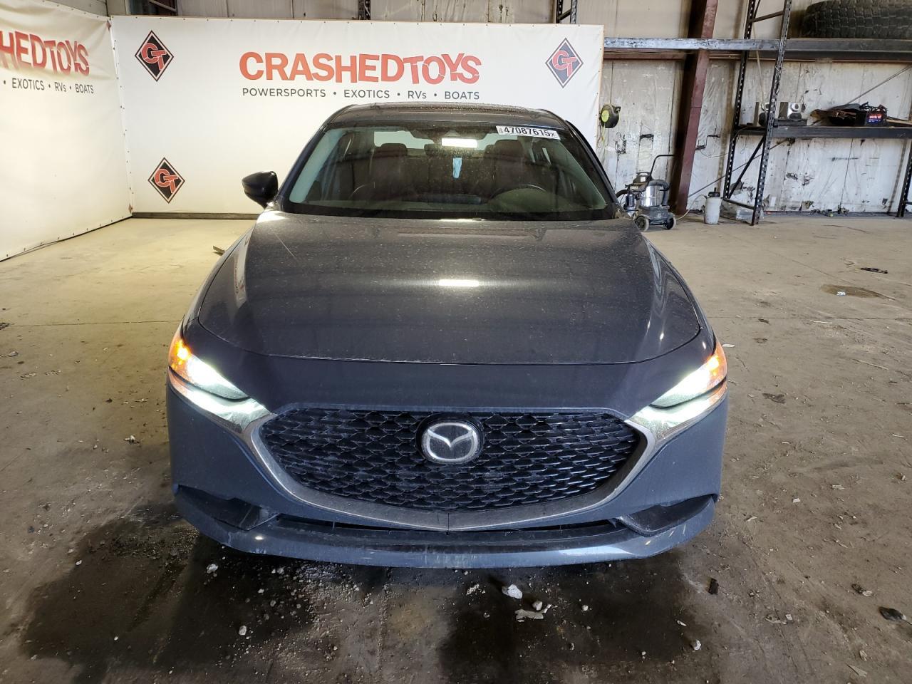 2023 Mazda 3 Preferred - Image 5