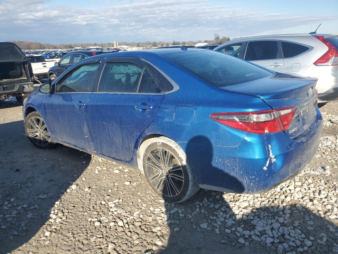 2016 Toyota Camry Le - Image 2