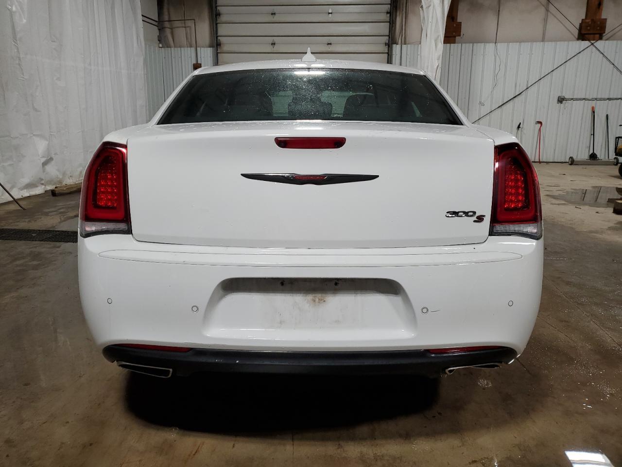2023 Chrysler 300 S - Фото 6