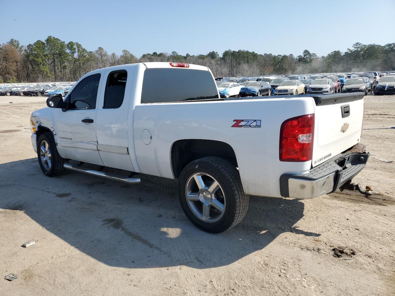 2008 Chevrolet Silverado C1500 - Фото 2