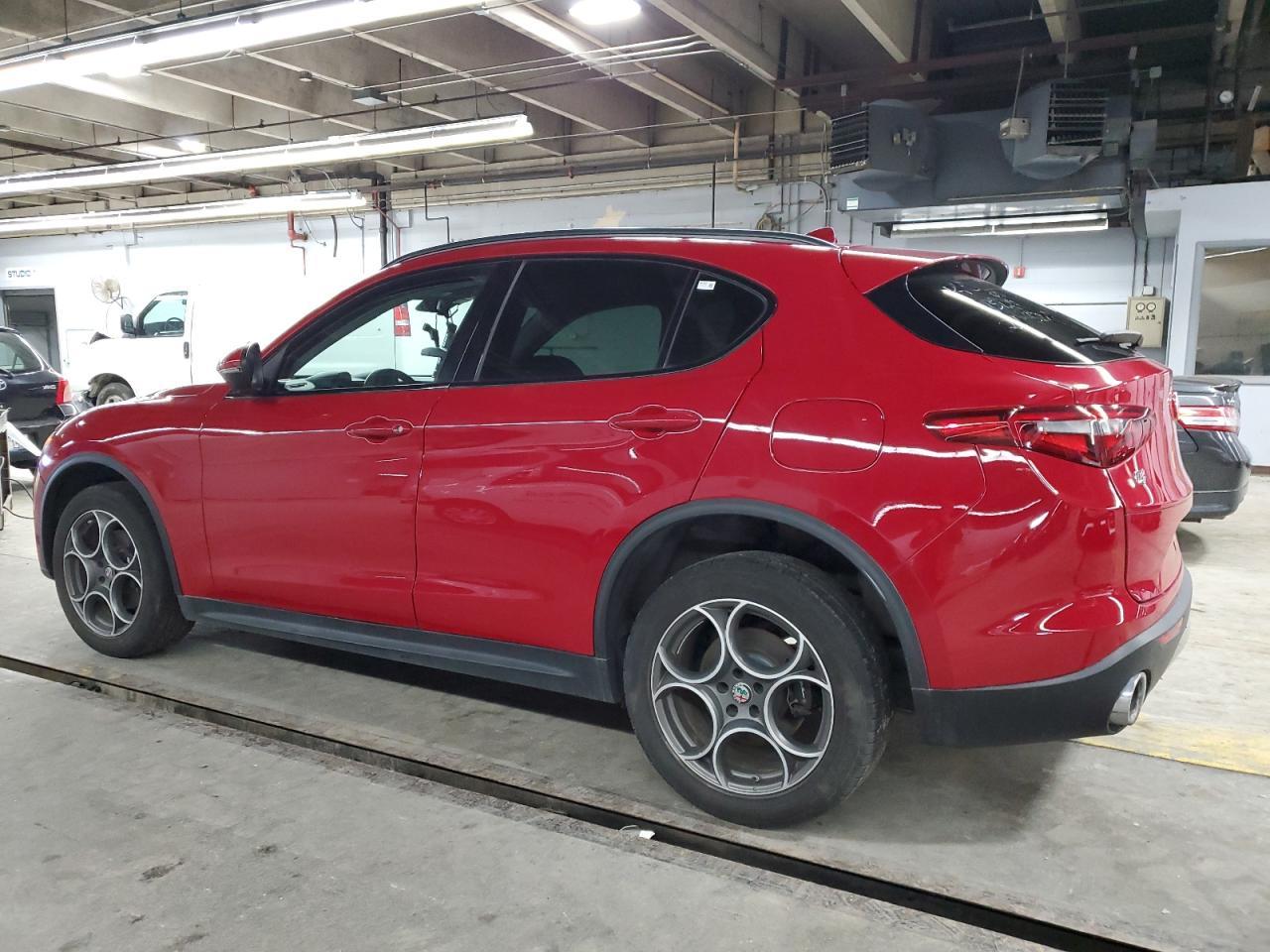 2018 Alfa Romeo Stelvio Sport - Фото 2