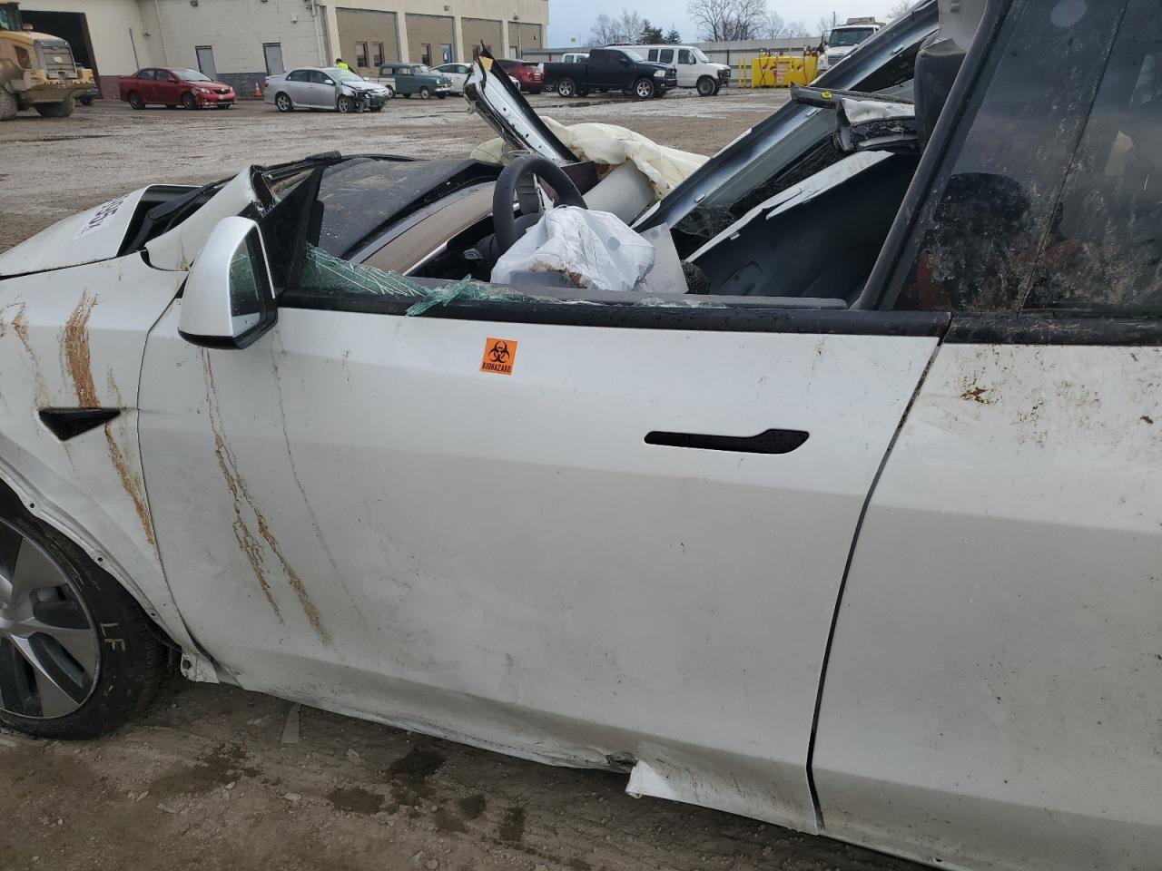 2023 Tesla Model Y - Фото 7