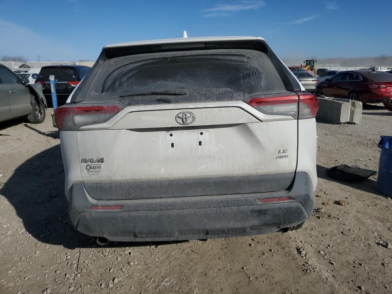 2022 Toyota Rav4 Le - Image 6