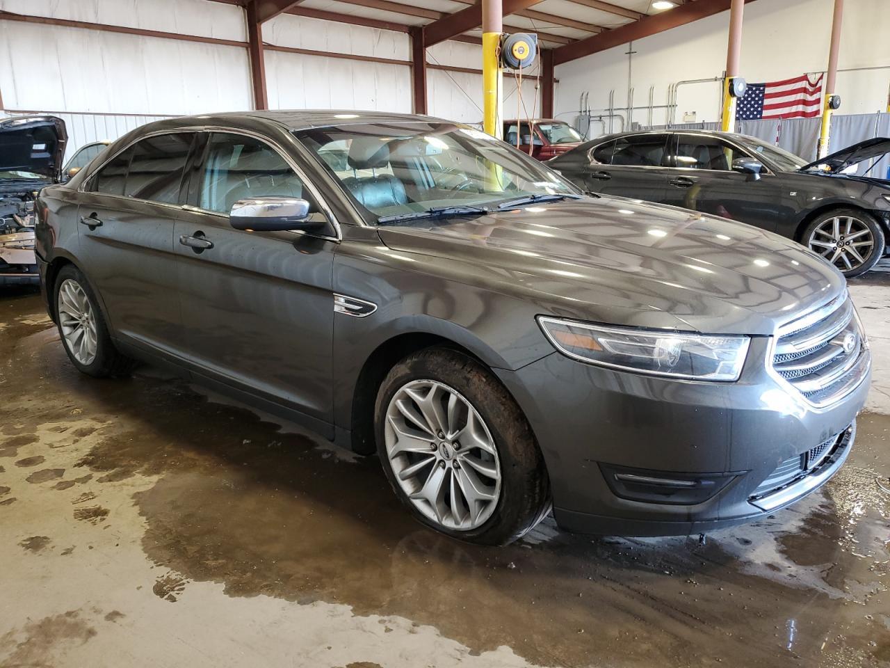 2015 Ford Taurus Limited - Image 4