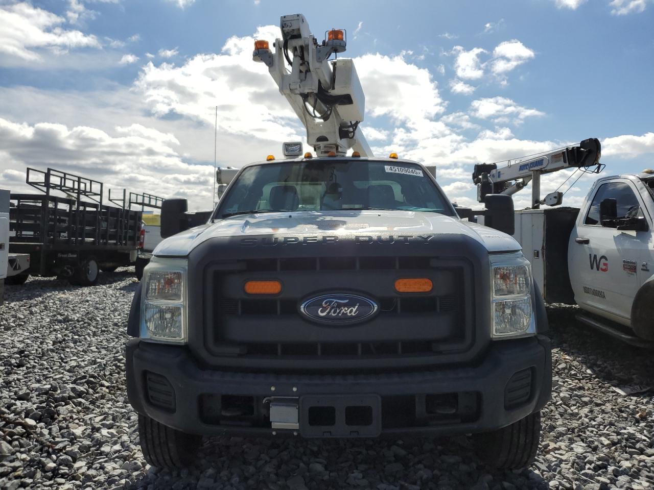 2015 Ford F450 Super Duty - Image 5