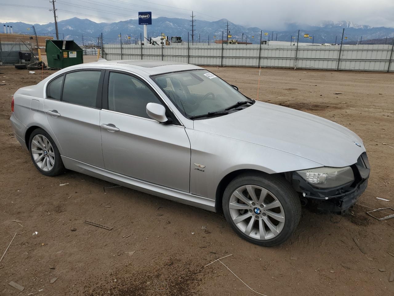 2011 BMW 335 Xi - Фото 4