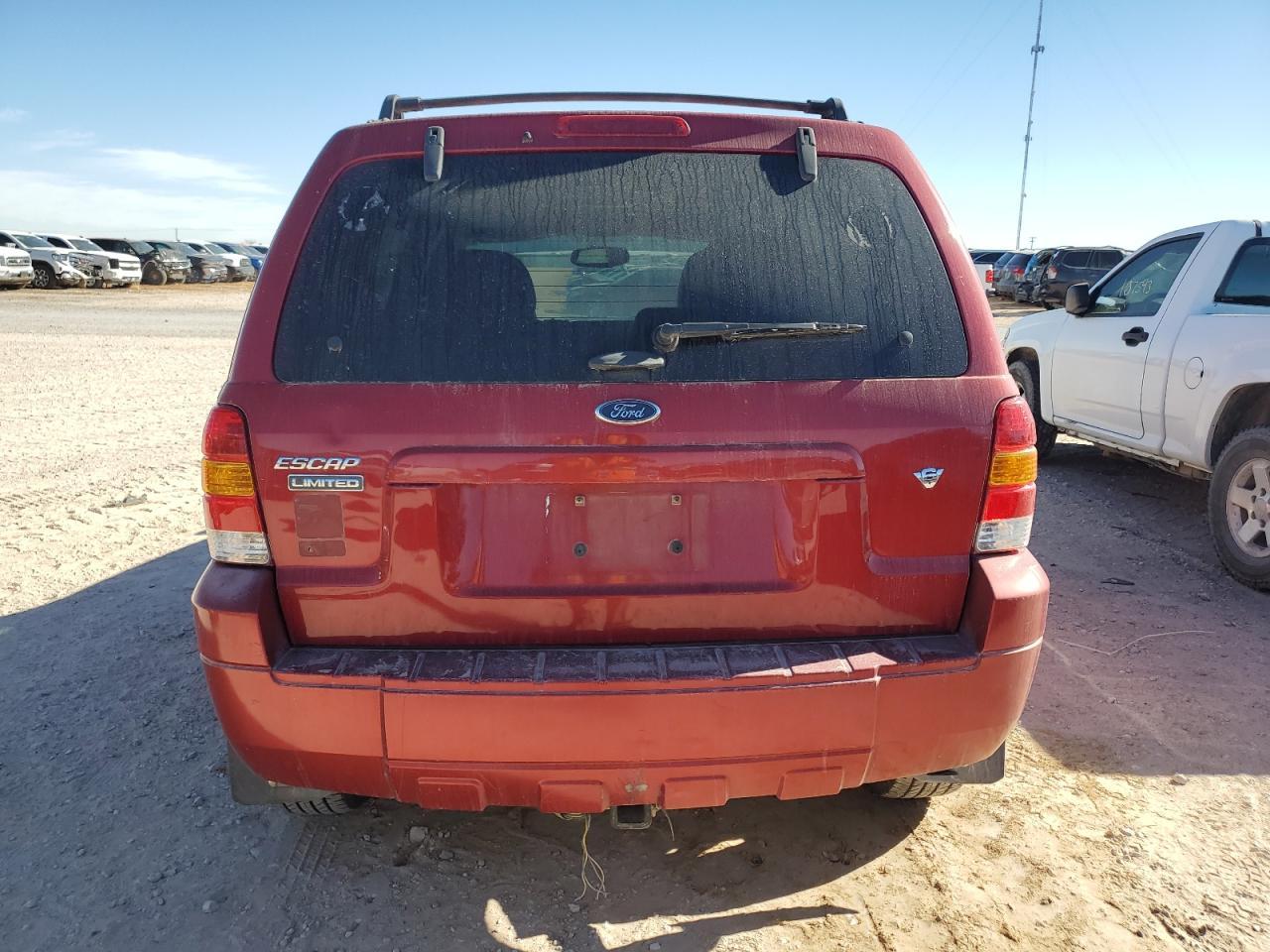 2005 Ford Escape - Image 6