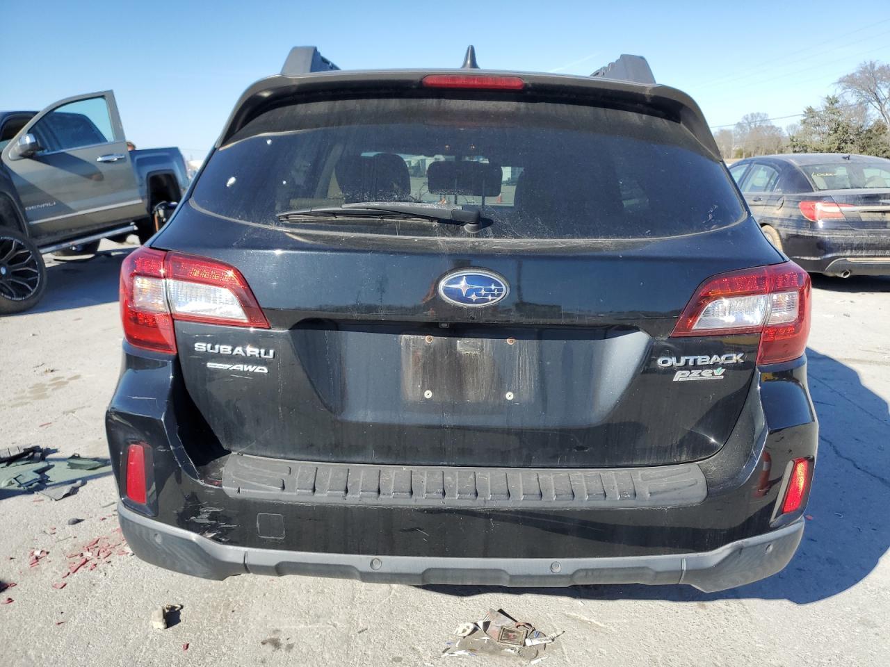 2017 Subaru Outback 2.5I Limited - Image 6