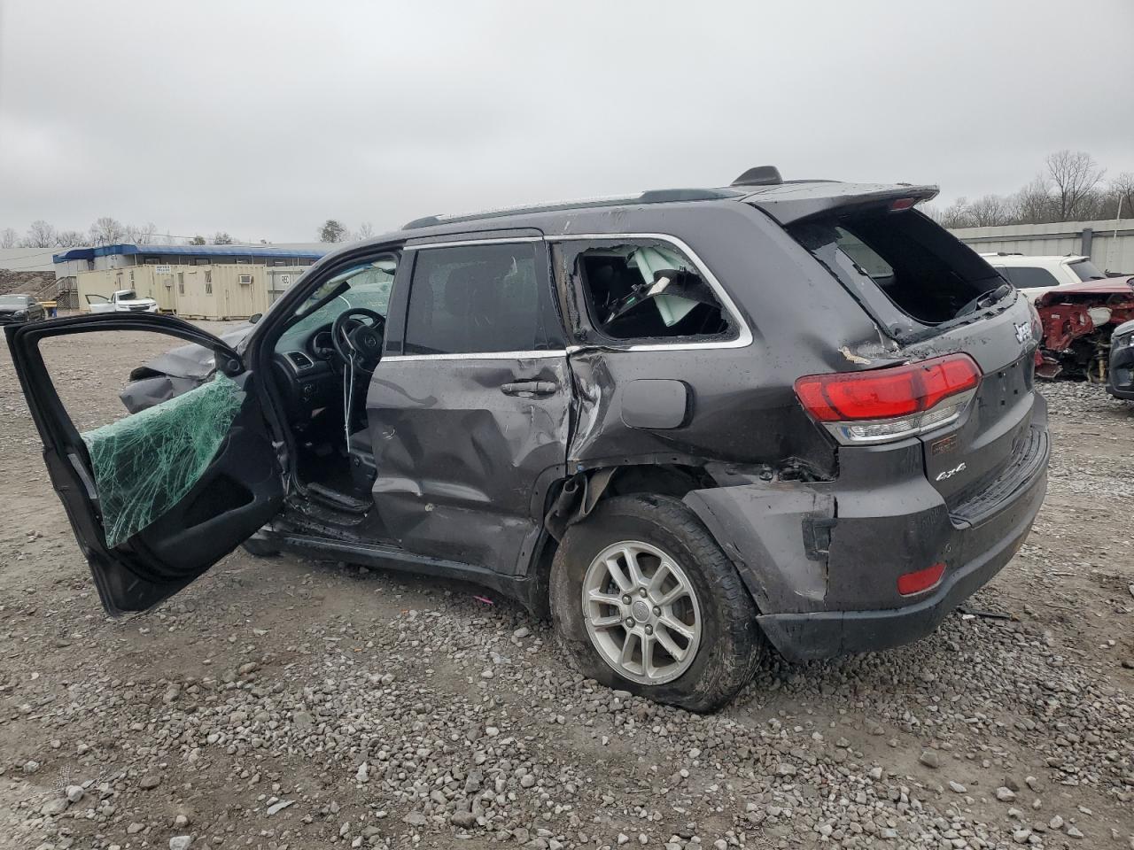 2020 Jeep Grand Cherokee Laredo - Фото 2