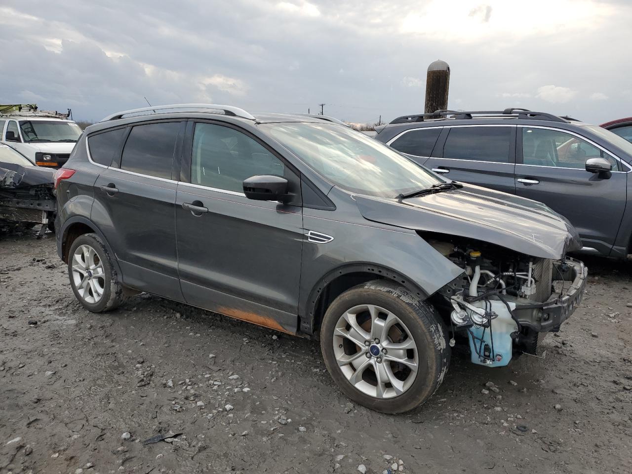 2016 Ford Escape Titanium - Image 4