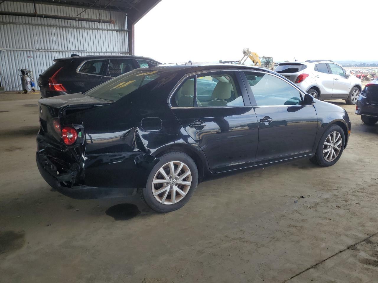2010 Volkswagen Jetta Se - Фото 3