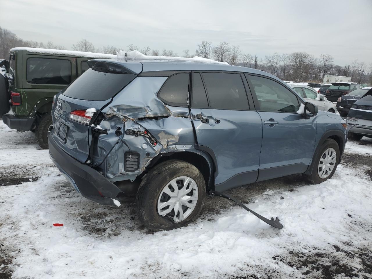 2024 Toyota Corolla Cross L - Фото 3