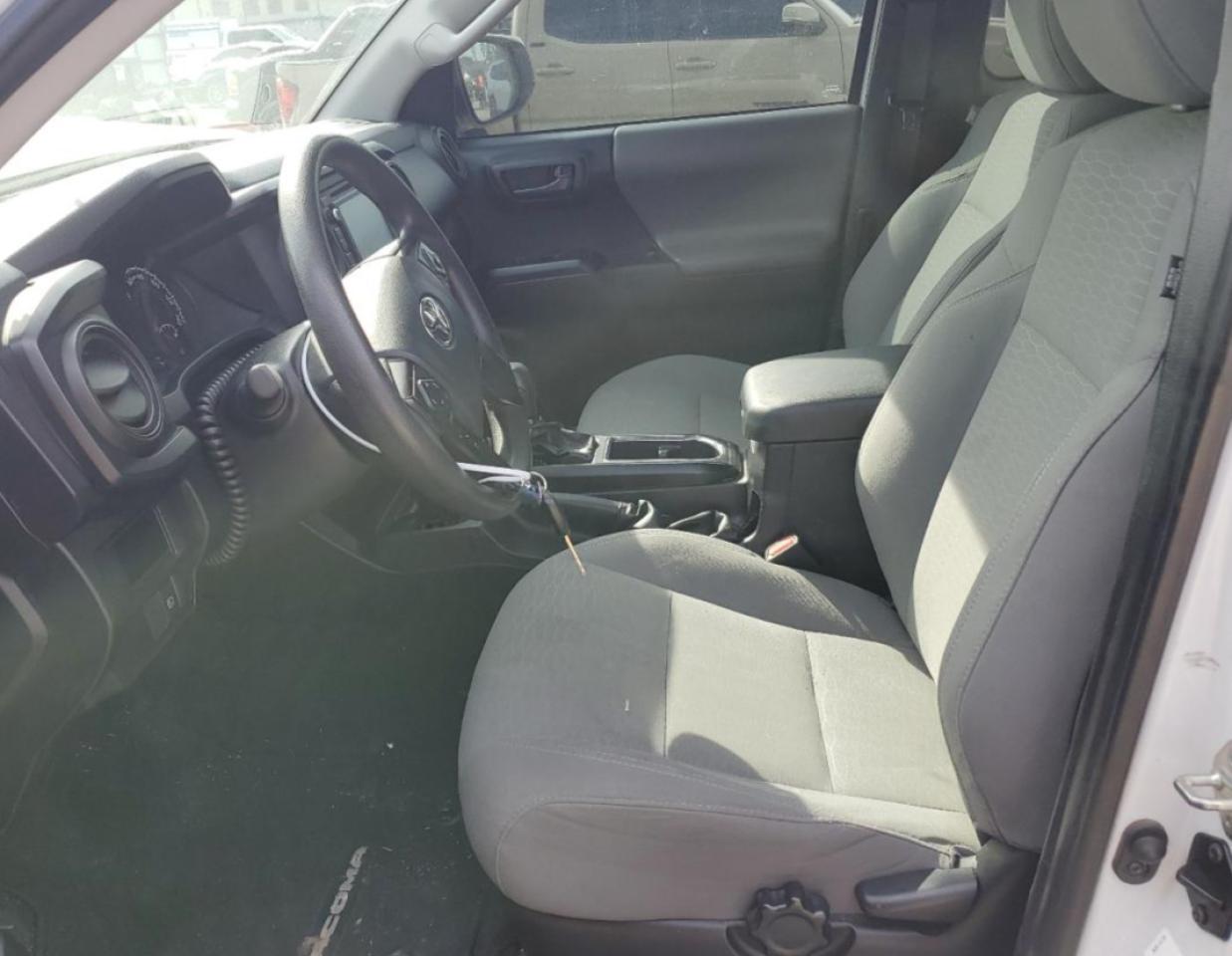 2019 Toyota Tacoma Access Cab - Image 7