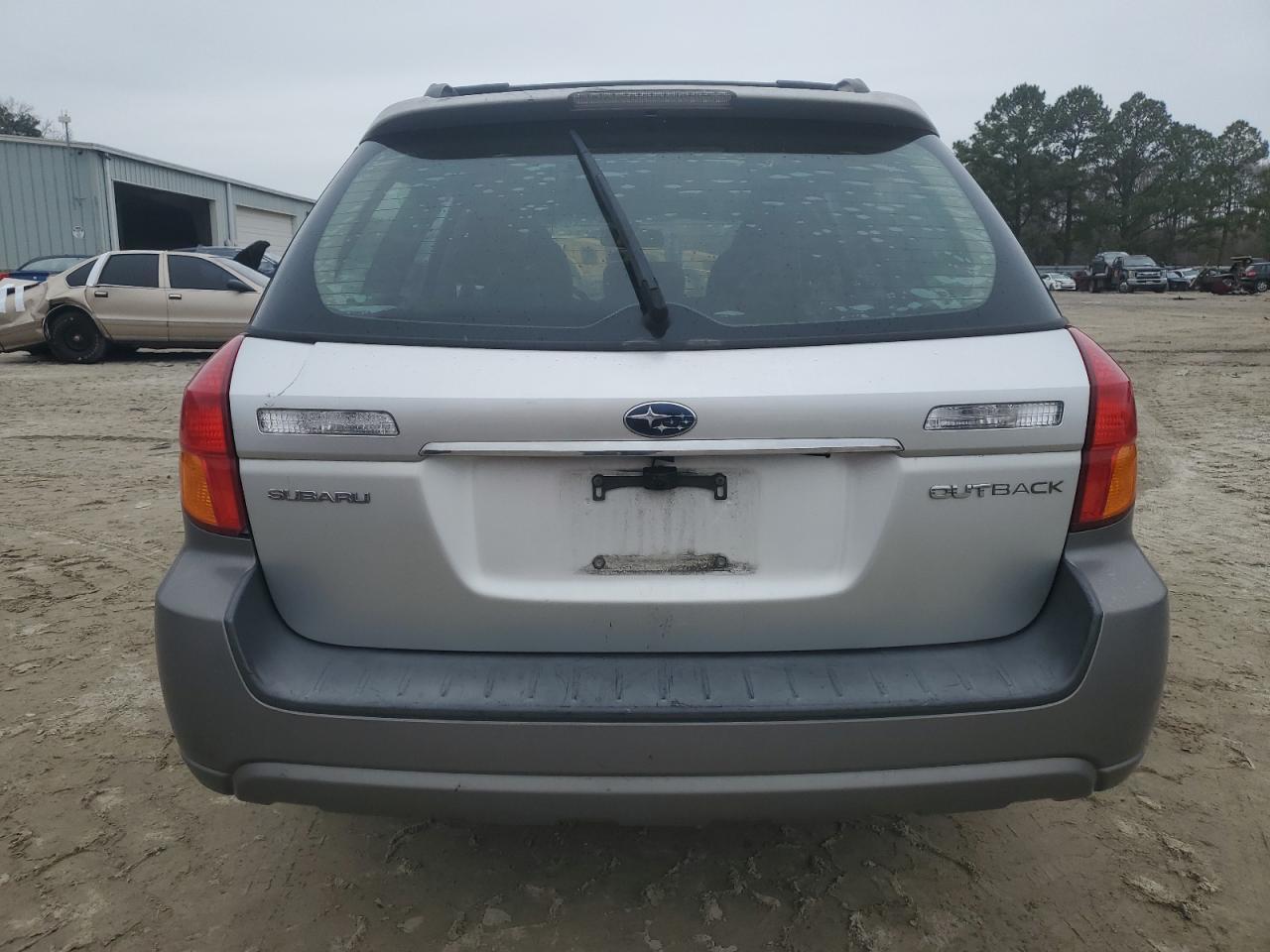 2005 Subaru Legacy Outback 2.5I - Фото 6