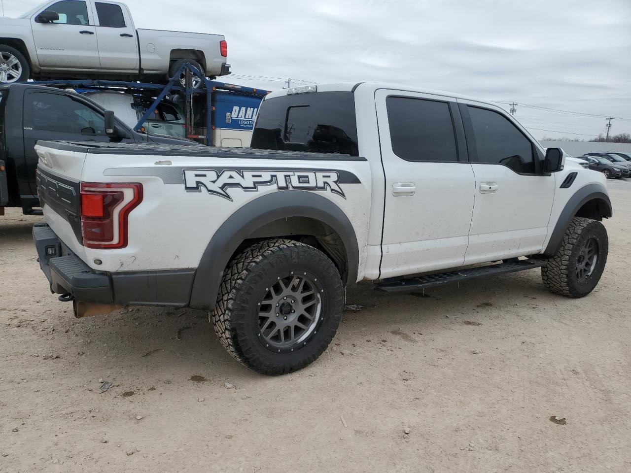2017 Ford F150 Raptor - Фото 3