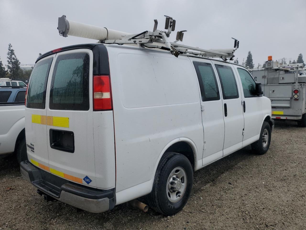 2014 Chevrolet Express G2500 - Фото 3