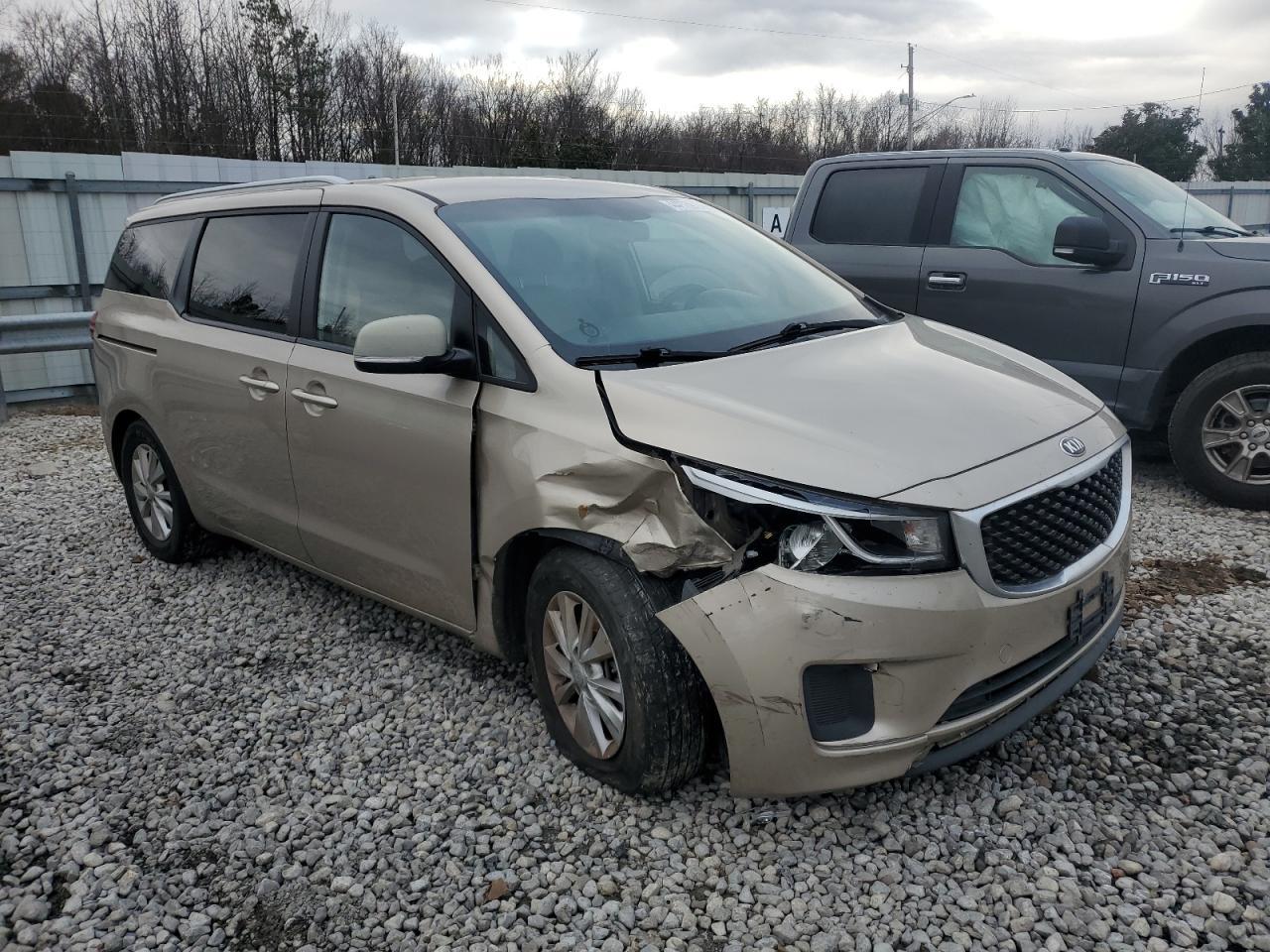 2015 Kia Sedona Lx - Фото 4