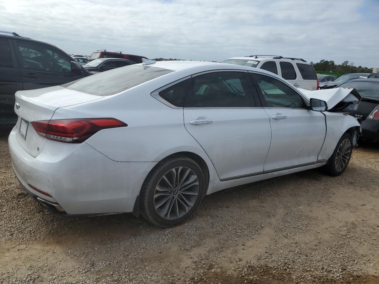 2015 Hyundai Genesis 3.8L - Image 3