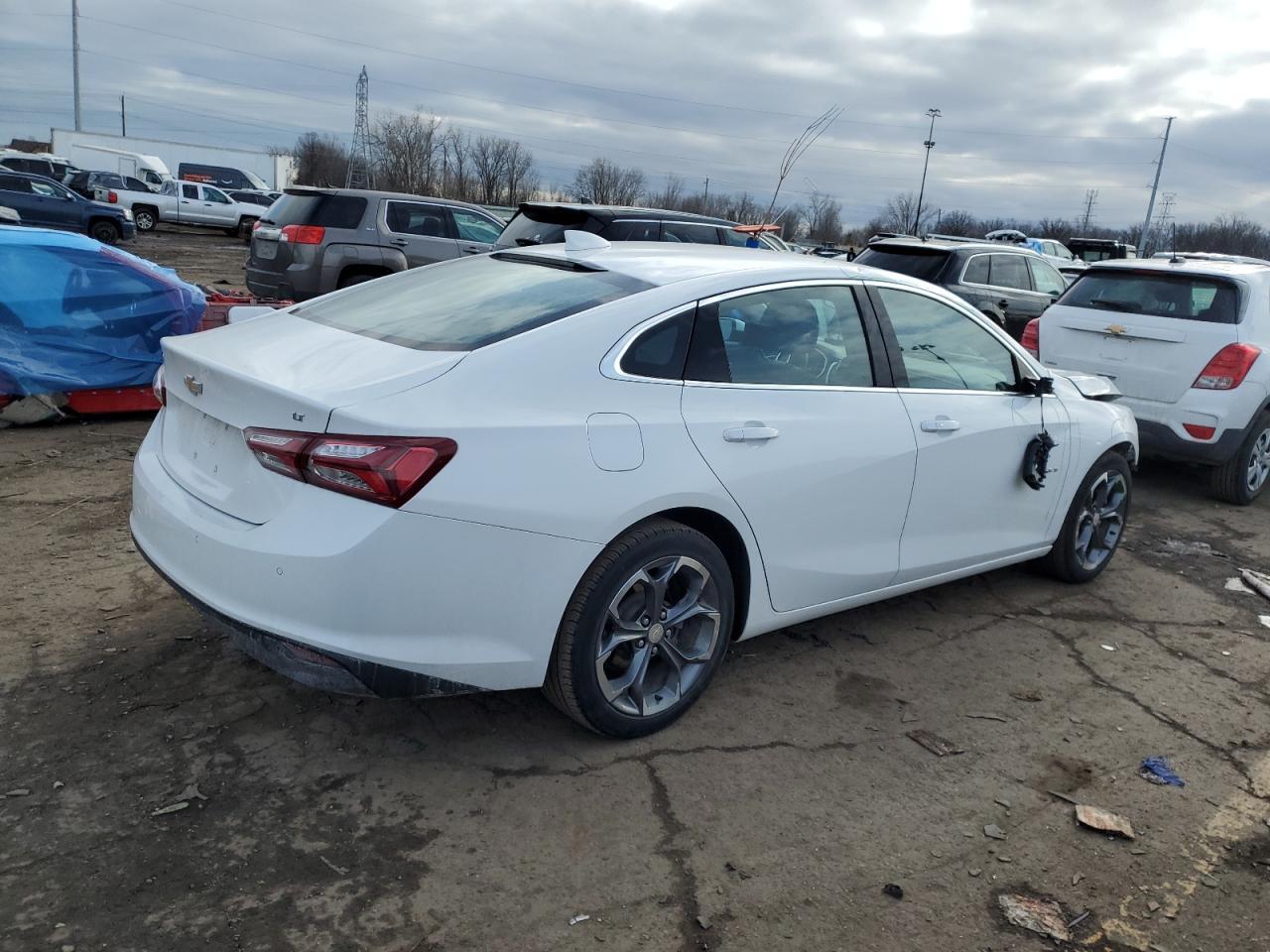 2020 Chevrolet Malibu Lt - Фото 3