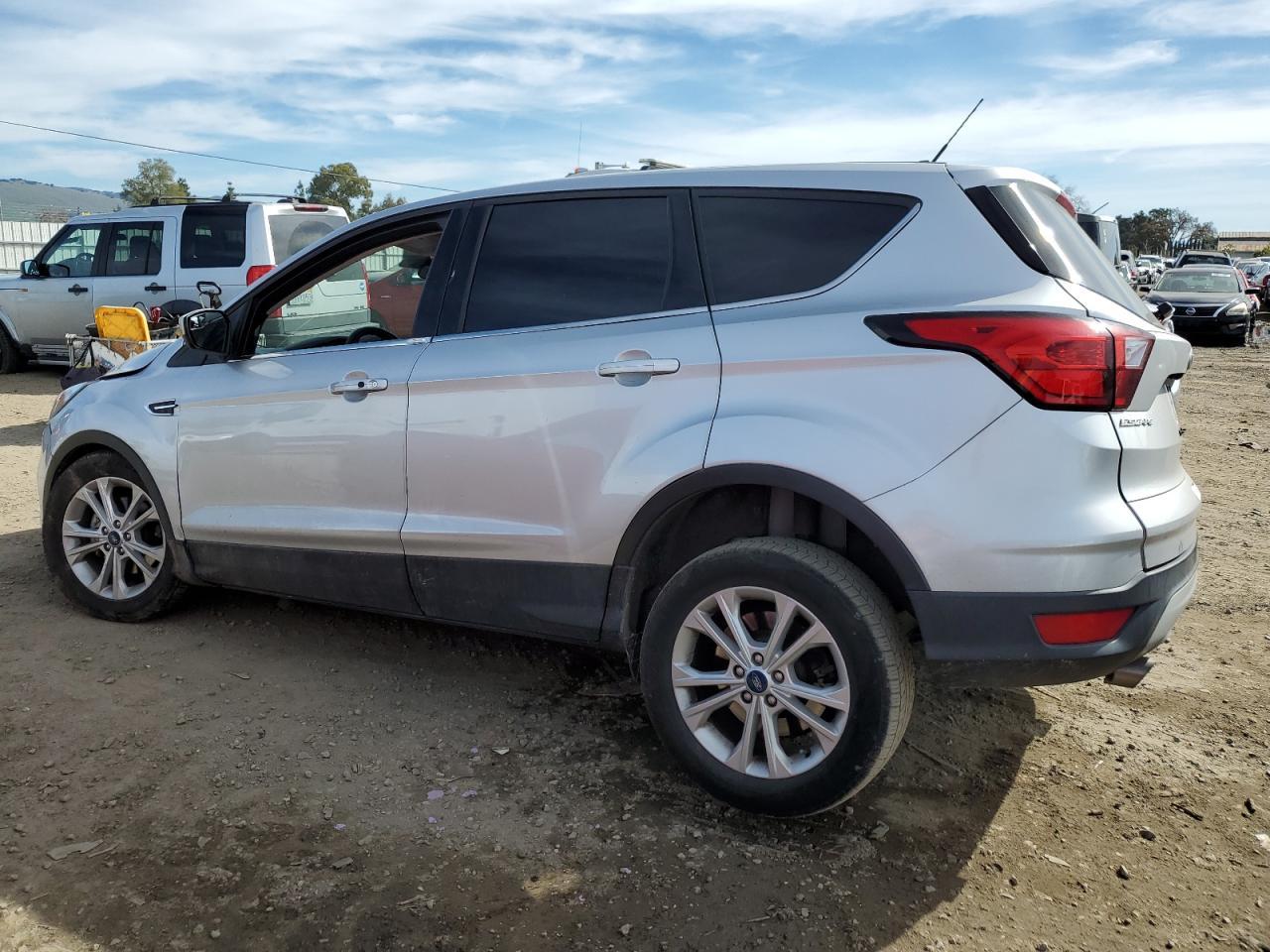 2019 Ford Escape Se - Фото 2