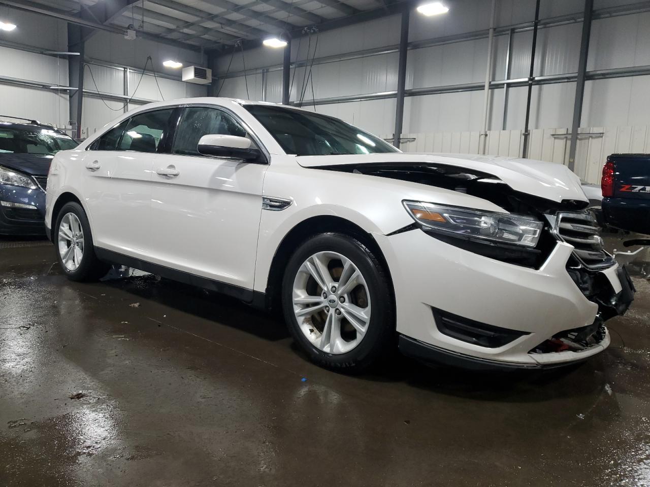 2015 Ford Taurus Sel - Image 4