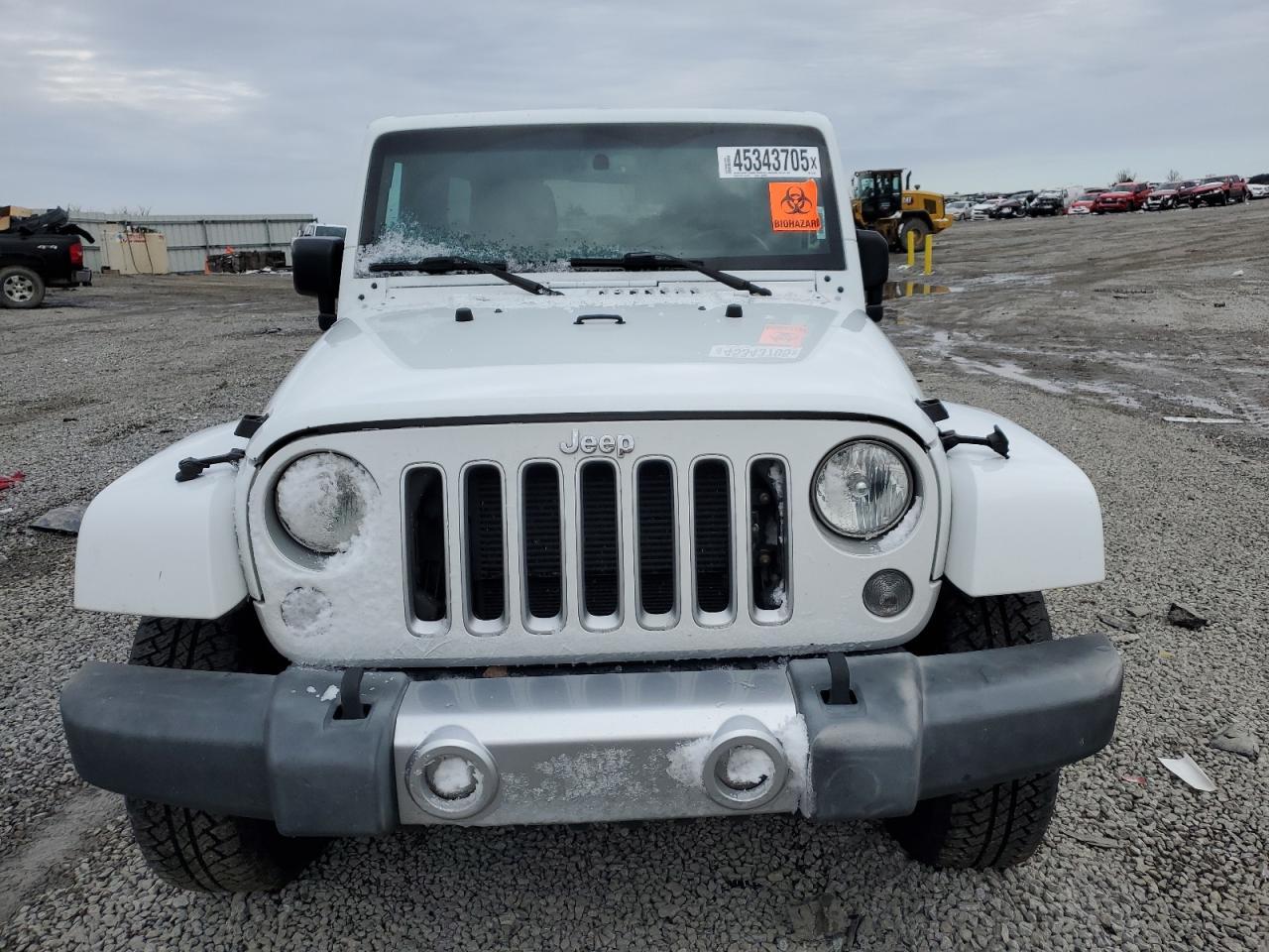 2016 Jeep Wrangler Unlimited Sahara - Image 5
