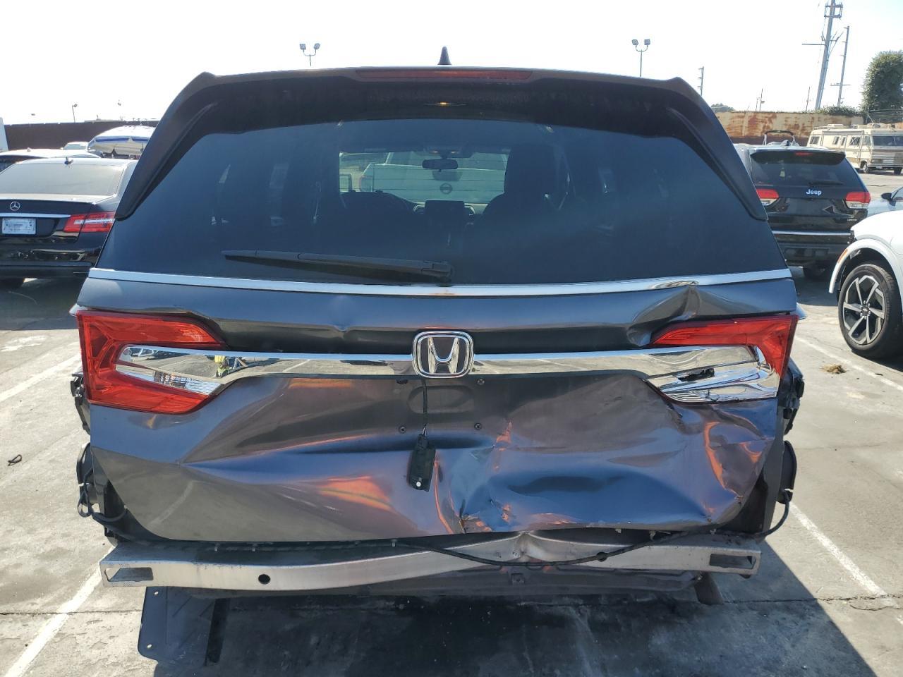 2018 Honda Odyssey Ex - Image 6