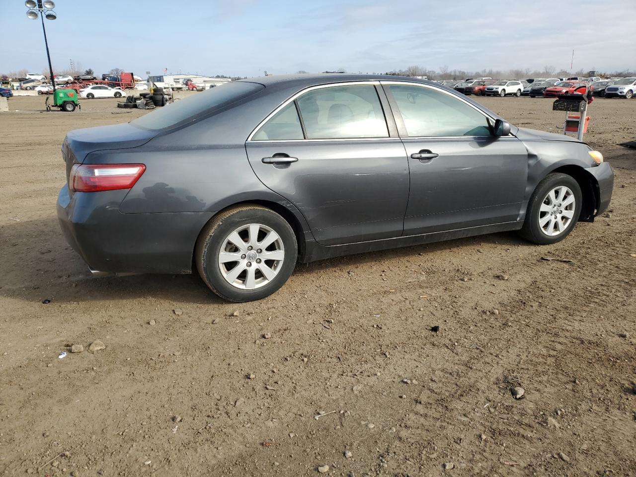 2007 Toyota Camry Le - Фото 3