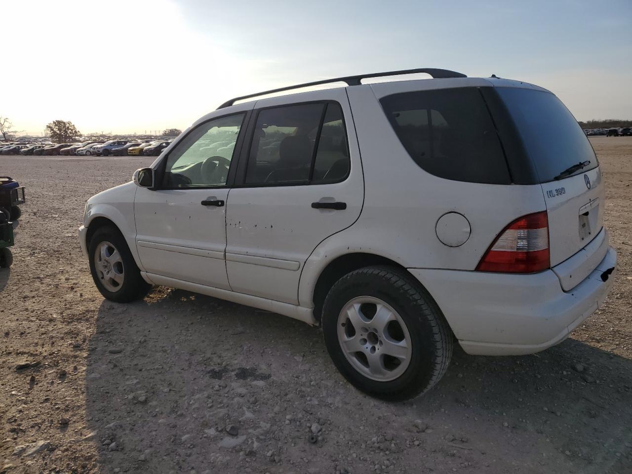 2003 Mercedes-Benz Ml 350 - Image 2