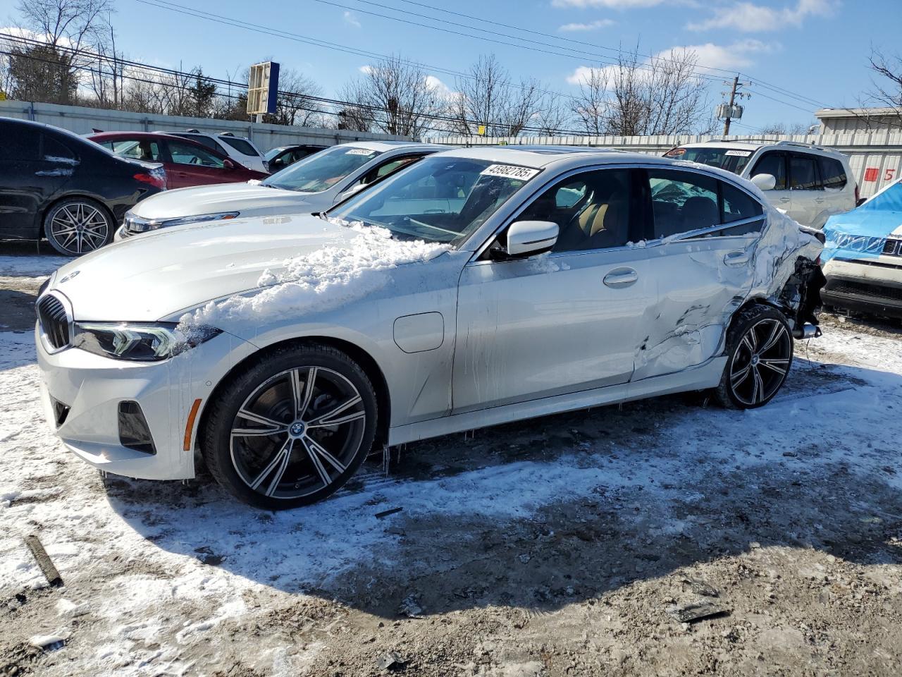2024 BMW 330Xe