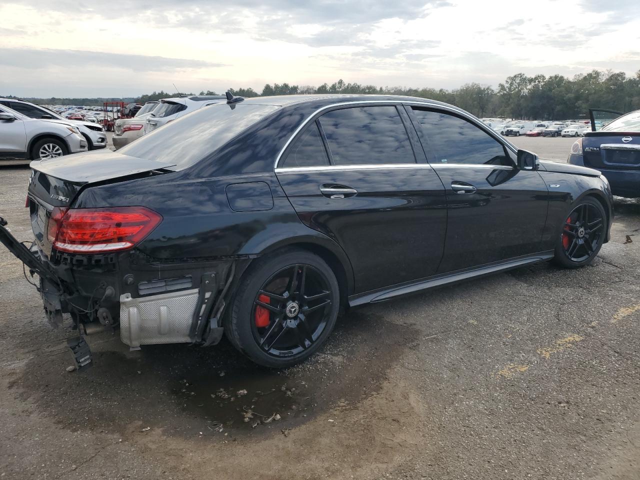 2015 Mercedes-Benz E-Class E3 - Фото 3