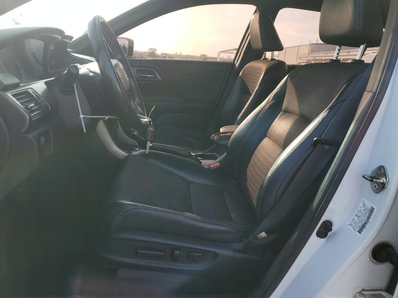 2016 Honda Accord Sport - Image 7