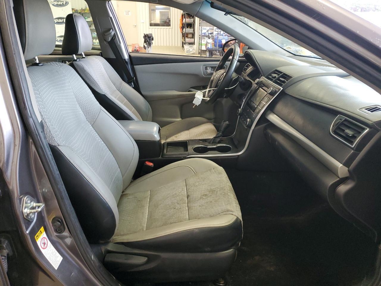 2015 Toyota Camry Le - Фото 7