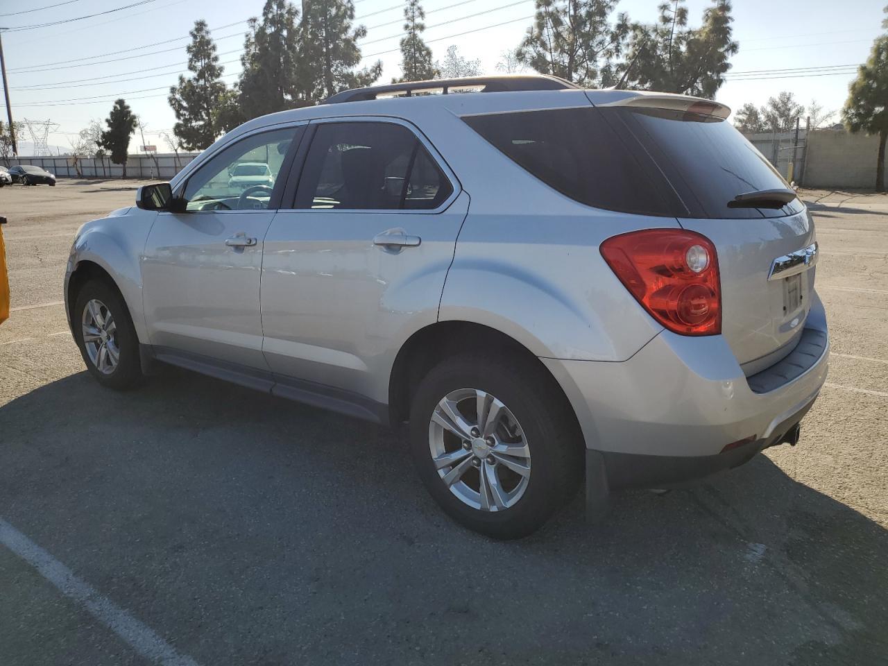 2014 Chevrolet Equinox Lt - Image 2