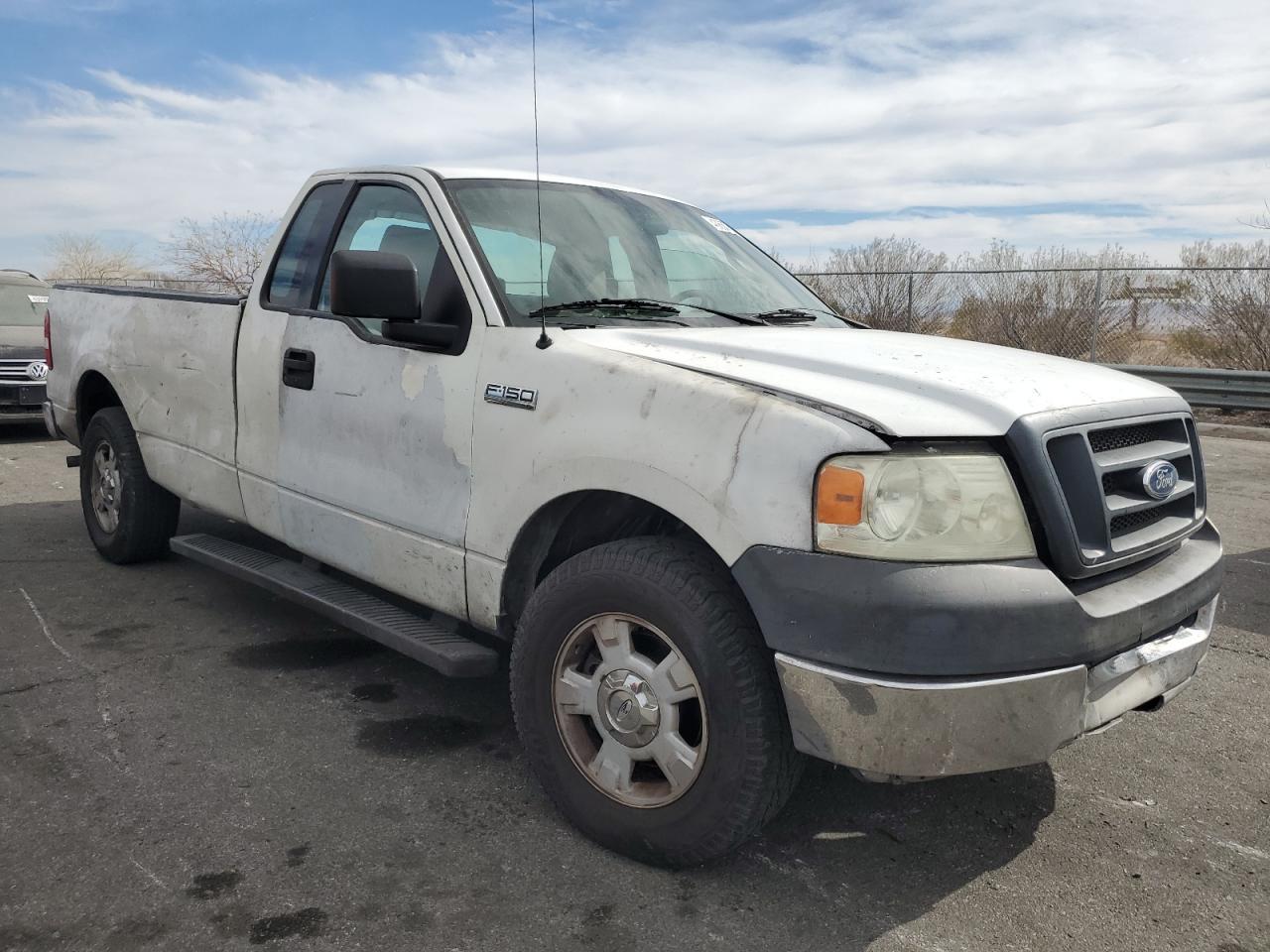 2005 Ford F150 - Image 4