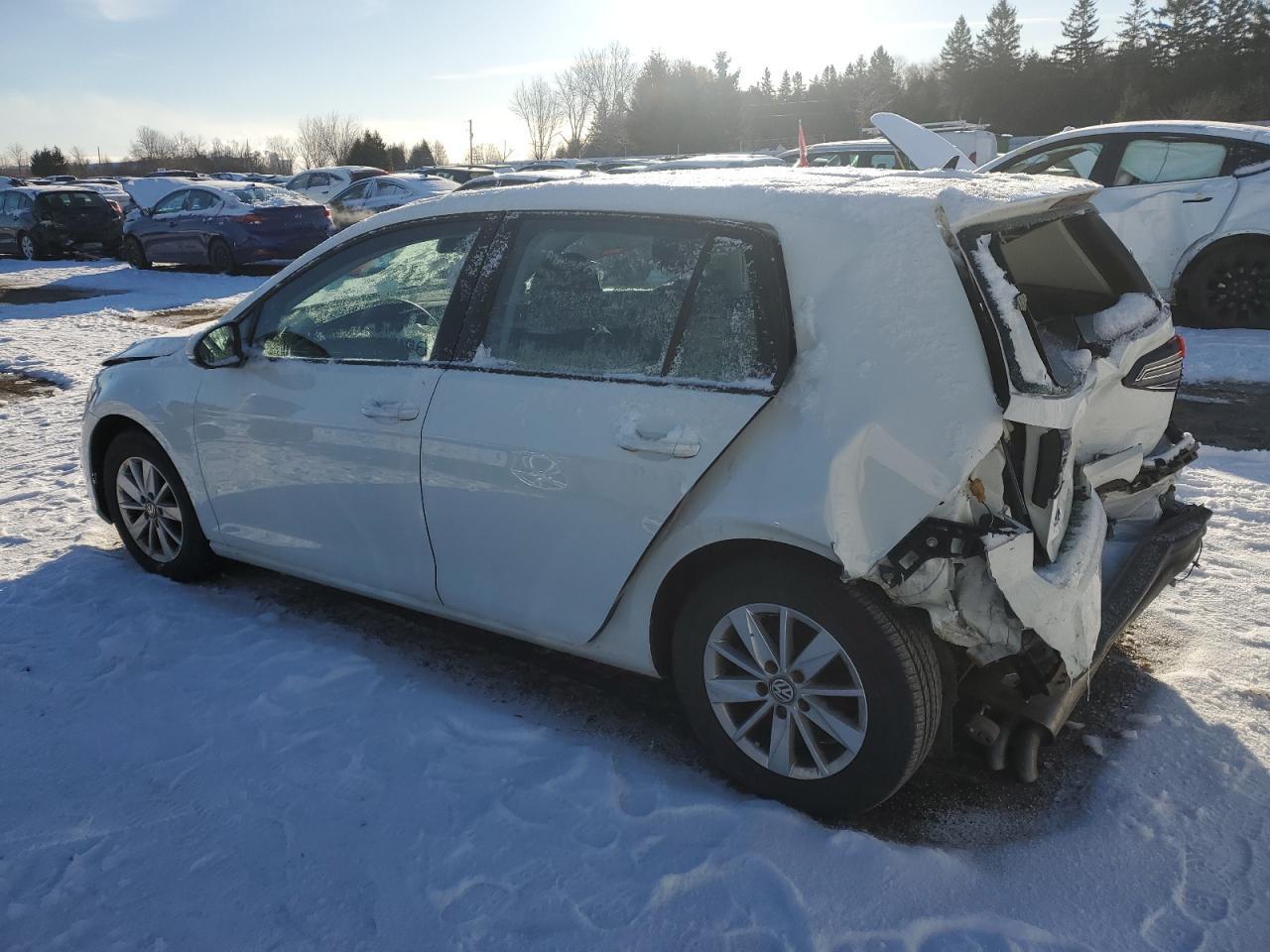 2020 Volkswagen Golf - Image 2
