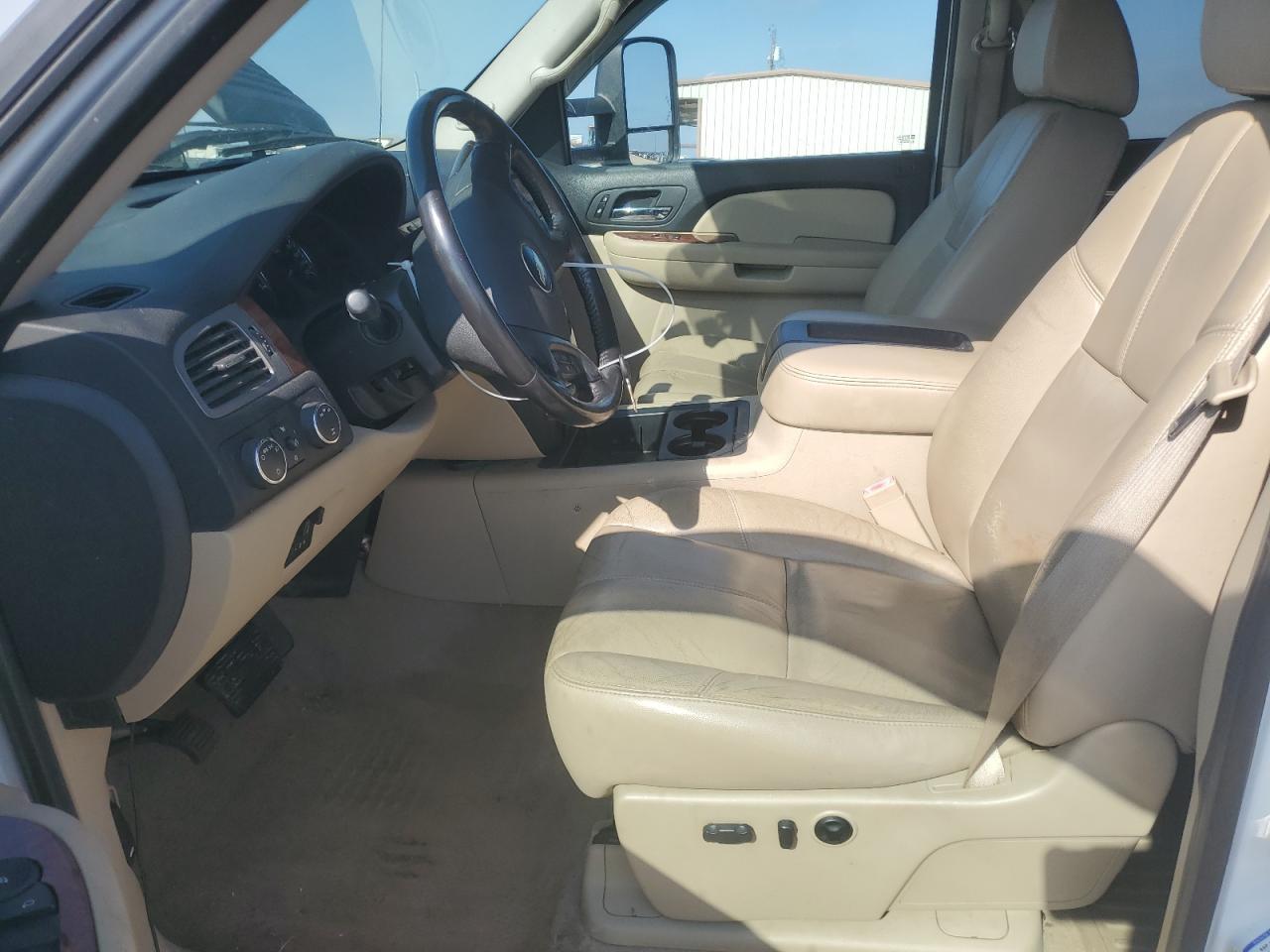 2008 Chevrolet Silverado K2500 Heavy Duty - Image 7