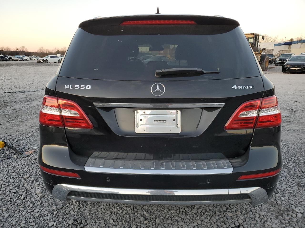 2014 Mercedes-Benz Ml 550 4Matic - Image 6